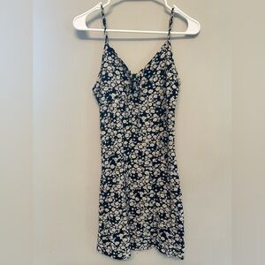 Hollister 90’s Inspired Black Daisy Floral Dress Small